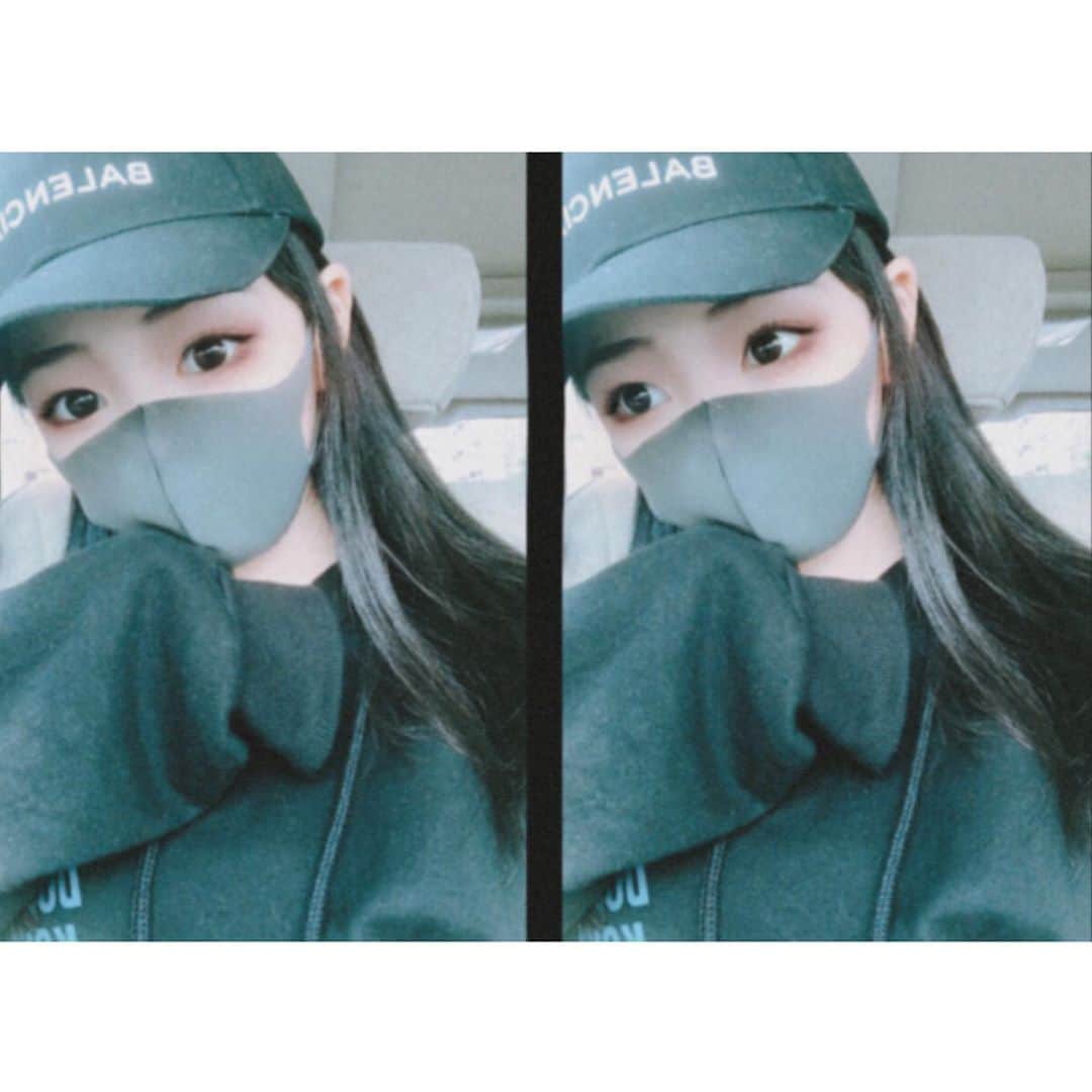 こあ（ゆずこあ）のインスタグラム：「・ 夏休みまであとあと1週間 ✌︎︎✌︎︎ 頑張るぞ~❕❕ 皆はいつから夏休み➰❔❔🤔」