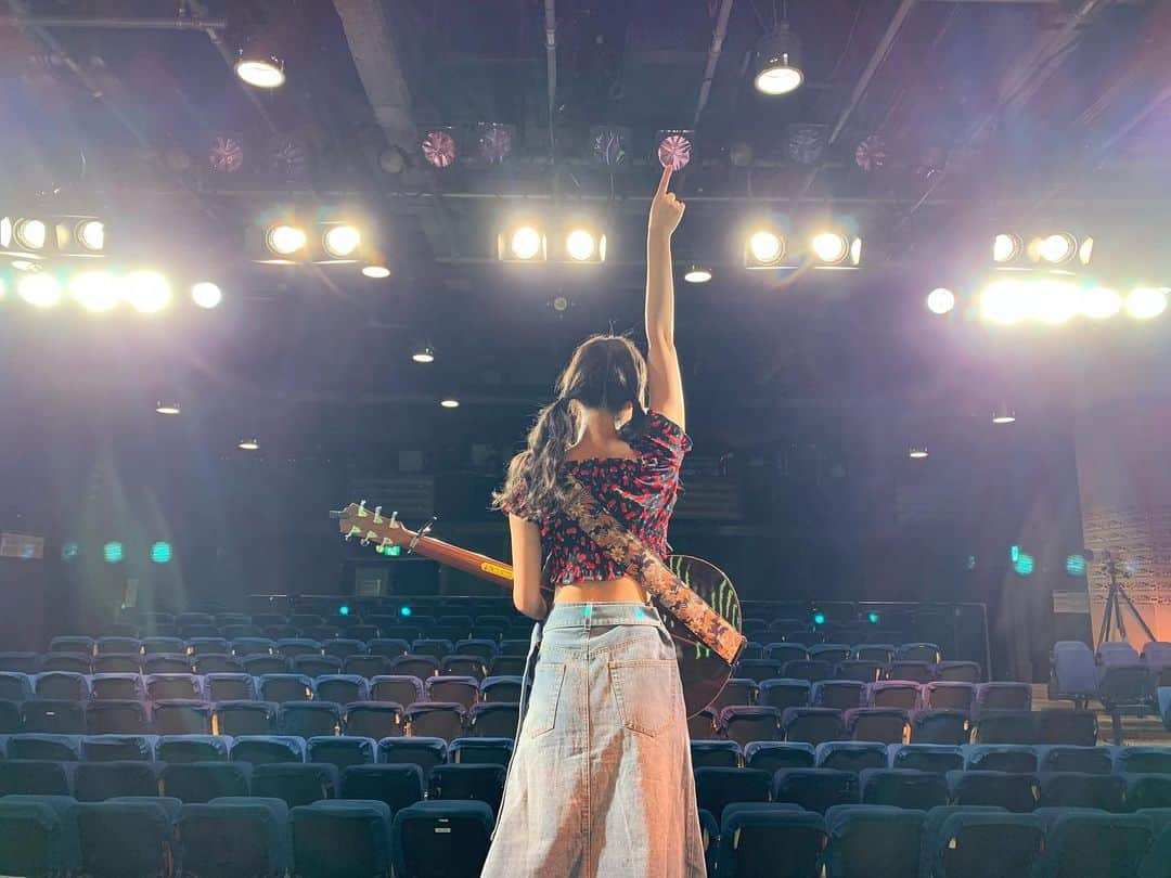 清水里香さんのインスタグラム写真 - (清水里香Instagram)「1年前🌻﻿😌 ﻿ ﻿」7月27日 20時09分 - partyyy_chu