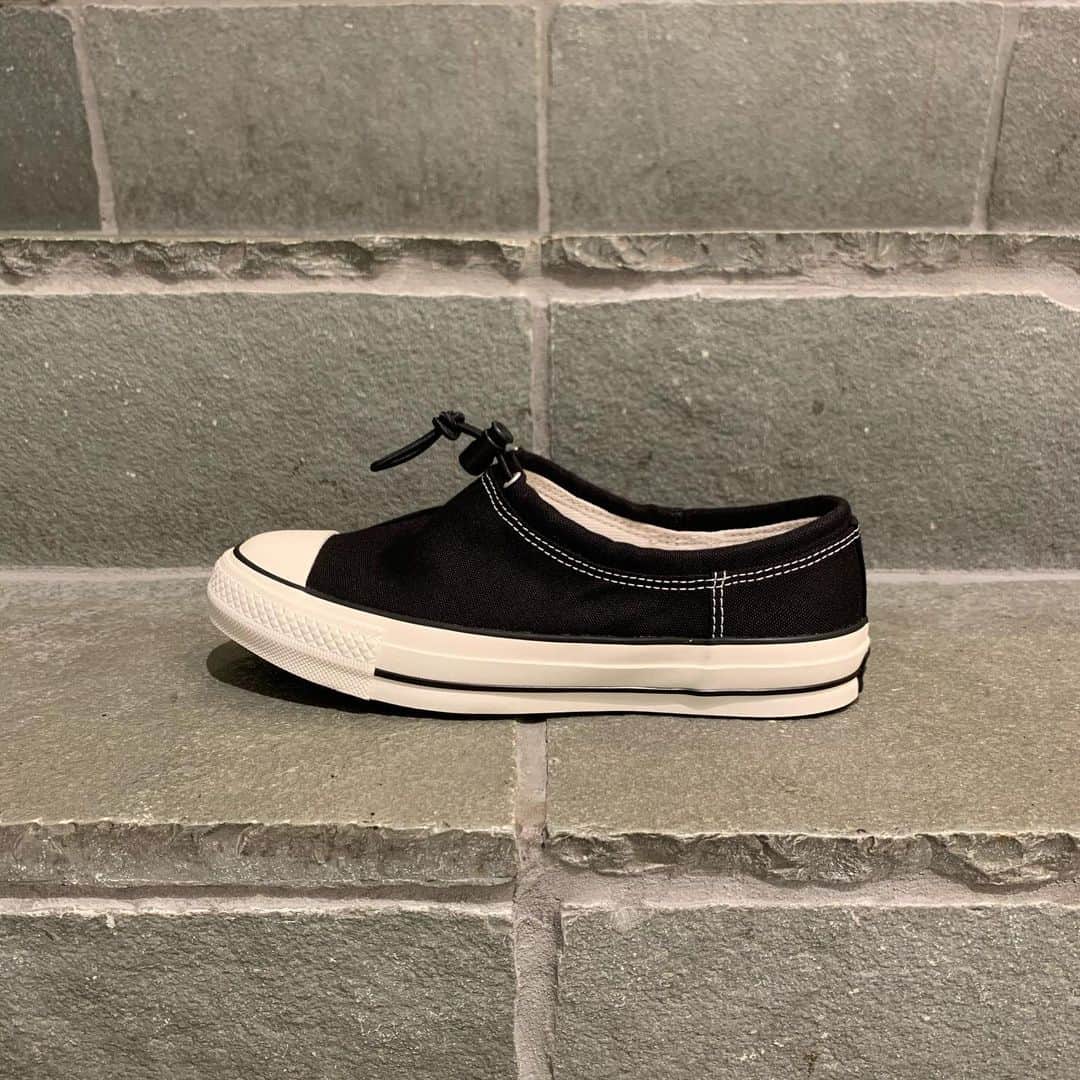 のインスタグラム：「＜CONVERSE＞ Womens ALL STAR 100 TOGGLE OX BEAMS JAPAN 3F @beams_japan #converse #beams #beamsboy #beamsjapan #beamsjapan3rd Instagram for New Arrivals Blog for Recommended Items #japan #tokyo #shinjuku #fashion #mensfashion #womensfashion #日本 #東京 #新宿 #ファッション#メンズファッション #ウィメンズファッション #ビームス #ビームスジャパン」