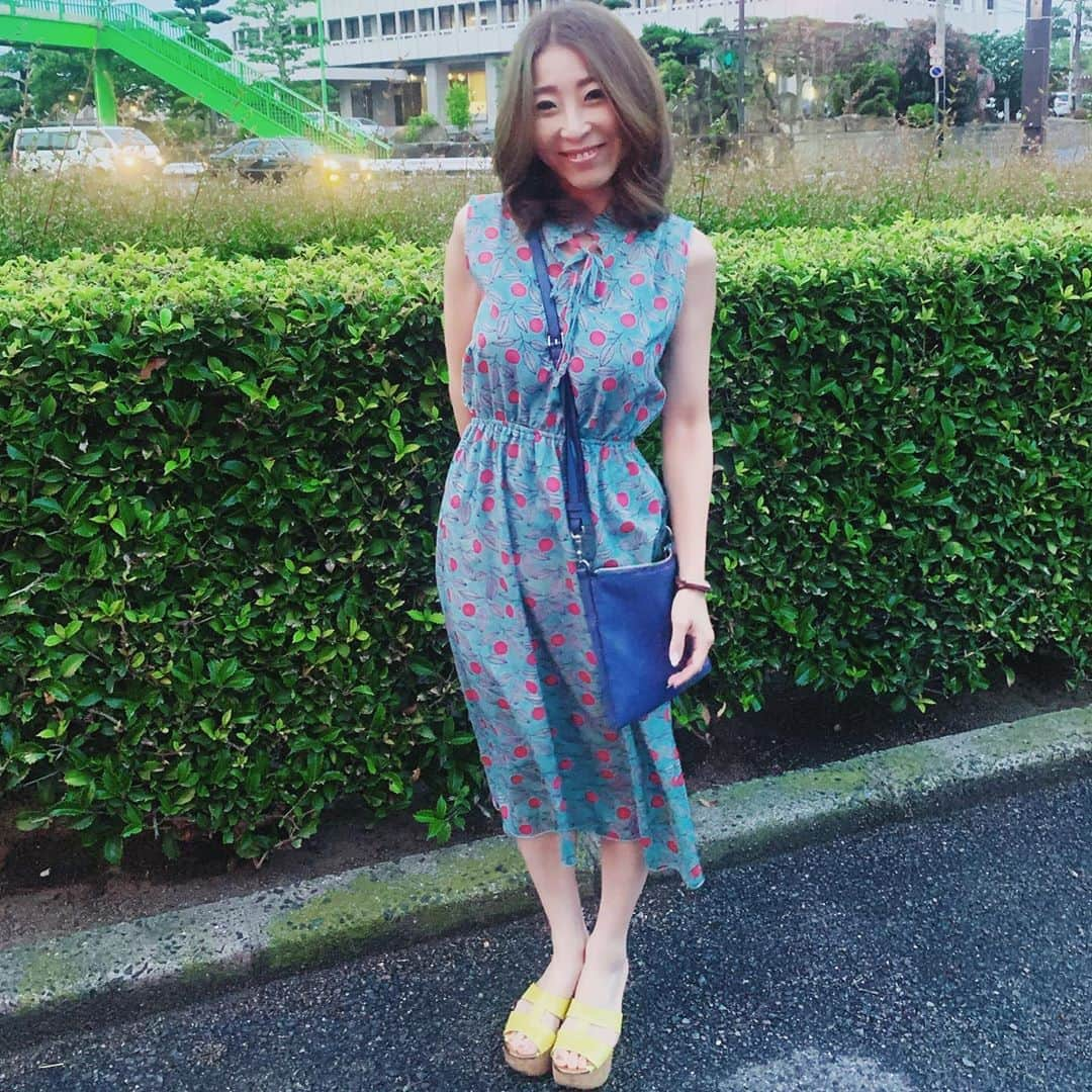 水田真依子さんのインスタグラム写真 - (水田真依子Instagram)「たまに柄 #海#ライフスタイル#sup #楽しい #singapole #southeastasia #リゾート #happy #roma #女子 #houseparty #firenze #lovecooking #summer #love #fashion #景色 #ヘア #instagood #interior #占い #建物 #海 #tokyo #everything #gardensbythebay #料理好き #夏 #japan #トラベラーズノートレギュラーサイズ」7月27日 20時14分 - maikosebasu