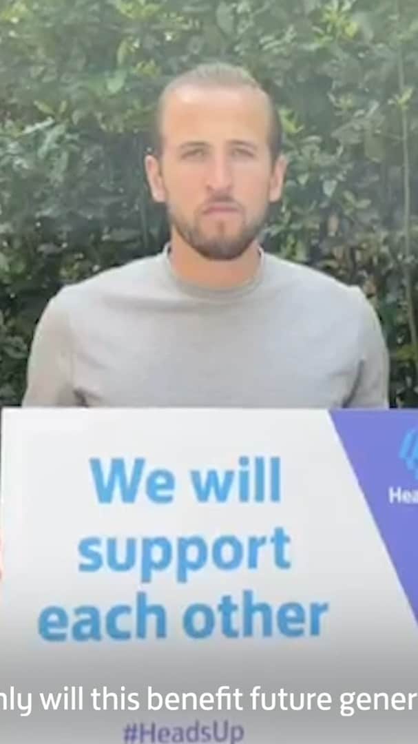 ハリー・ケインのインスタグラム：「Great to be part of this film as the football family gets together to sign the #HeadsUp Mentally Healthy Football declaration with @heads_together and @kensingtonroyal.  There's more info at www.headstogether.org.uk/heads-up」