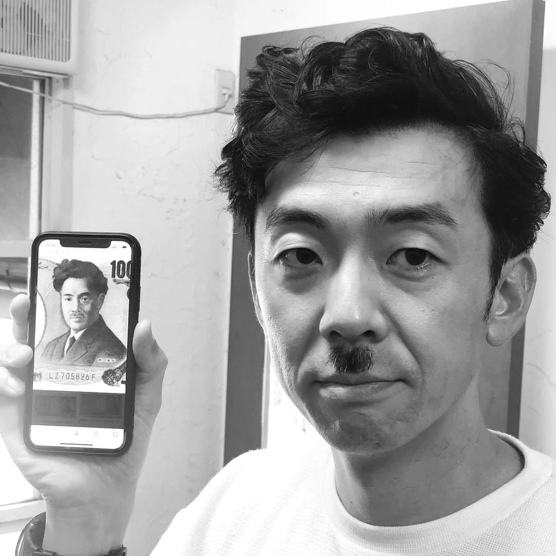 宮地謙典さんのインスタグラム写真 - (宮地謙典Instagram)「美容院に野口英世さんがいました。 #天津木村 #野口英世」7月27日 20時21分 - miyajinibugo