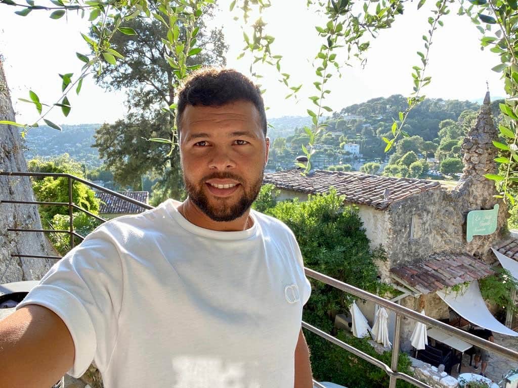 ジョー＝ウィルフリード・ツォンガのインスタグラム：「Bonne semaine à tous ! 😇 Have a good week to all ! 😎 #tsongateam」