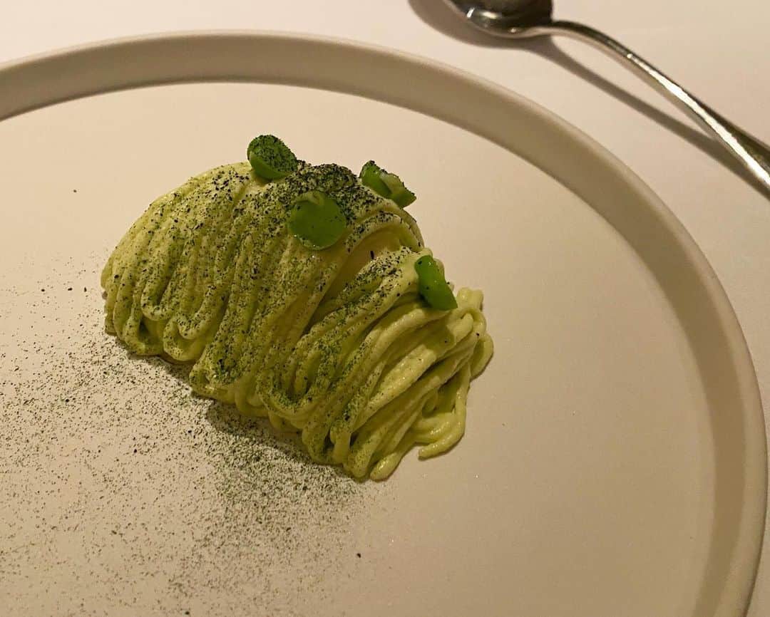 今村仁美さんのインスタグラム写真 - (今村仁美Instagram)「素敵すぎるお店だった🤤 美味しいのはもちろん、一つ一つの料理が美しかった🍴🌟  #フレンチ #azuretmasaueki」7月27日 20時43分 - imamura_hi