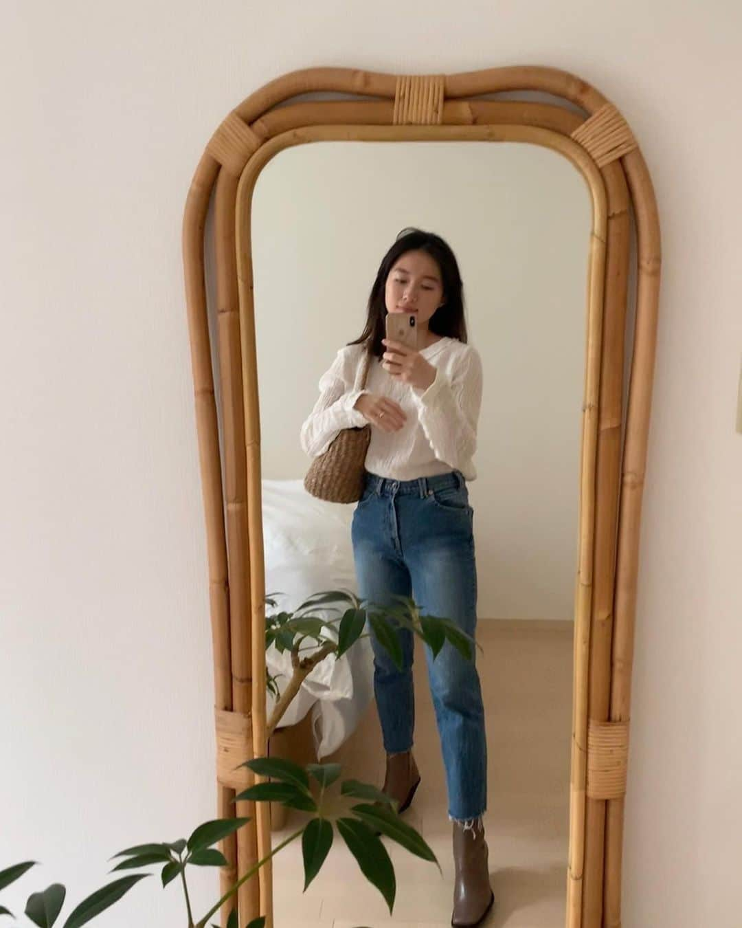 吉竹美聡さんのインスタグラム写真 - (吉竹美聡Instagram)「Linen + Denim + Boots🤍👢🌳」7月27日 20時57分 - misatoy