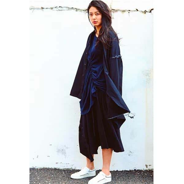 のインスタグラム：「【2017A/Wコレクション】 B Yohji Yamamoto コットンレースアップスリットフレアスカート /¥31,790 (k-82692)  https://www.playful-dc.com/products/details87056.html  #撮影 #古着 #ユーズド #DCブランド #ヨウジヤマモト古着 #山本耀司#ヨウジヤマモト#ワイズ #ビーヨウジヤマモト#ヨウジヤマモトファム #ヨウジヤマモトプールオム #ワイズフォーメン  #撮影代行 #商品撮影 #広告写真#yohjiyamamoto #yohjiyamamotopourhomme #yohjiyamamotofemme #byohjiyamamoto#yohjiyamamotojapan  #yyph #ys #y3 #limifeu #ysformen #yohjiyamamotosecond」