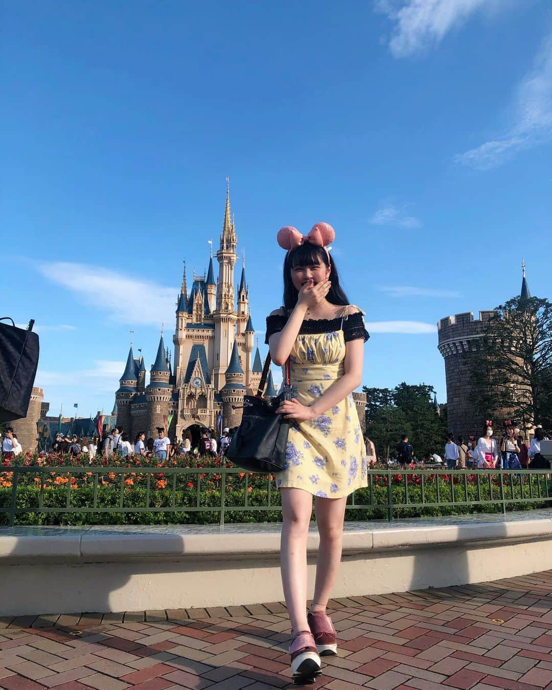 のインスタグラム：「久しぶりにはしゃいだ日 （撮影時だけ一瞬マスク外しました）  간만에 친구들이랑 놀아서 힐링 제대로 된날❤︎」