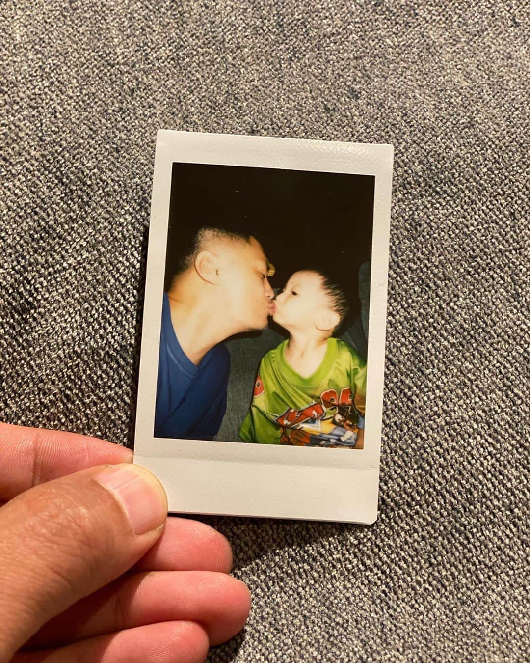 余文樂のインスタグラム：「Love you ❤️」