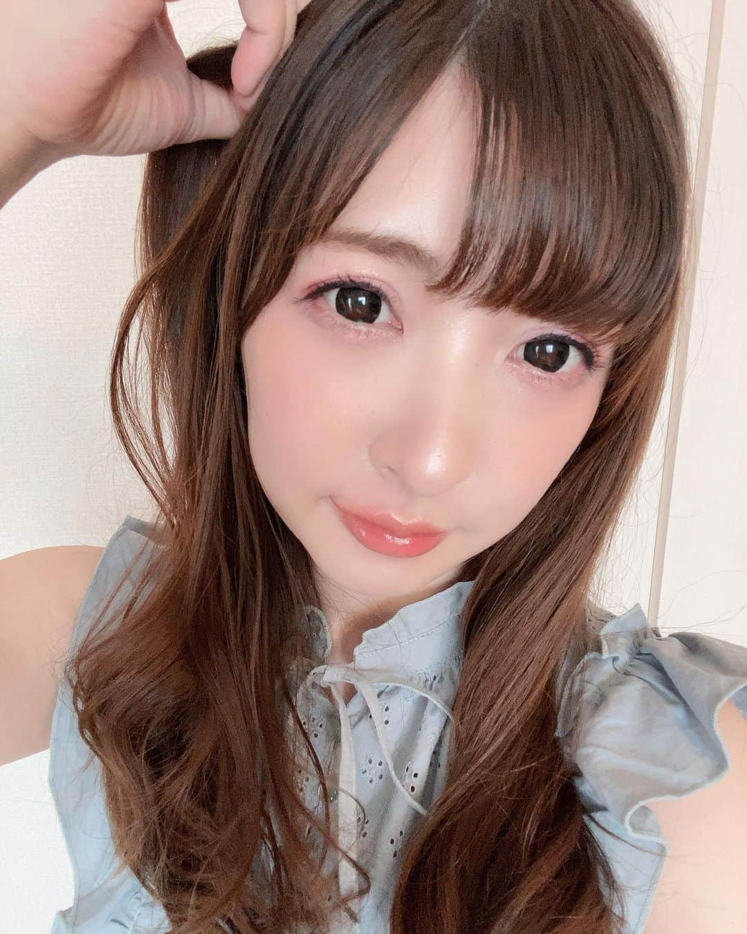 雨宮奈生さんのインスタグラム写真 - (雨宮奈生Instagram)「#なおりチャンネル すっぴんからメイクしてます！みてね！ ストーリーから飛べますよー！  #まだ未完成 #YouTube #自撮り #自撮り界隈 #量産型メイク」7月27日 21時57分 - naoamamiya