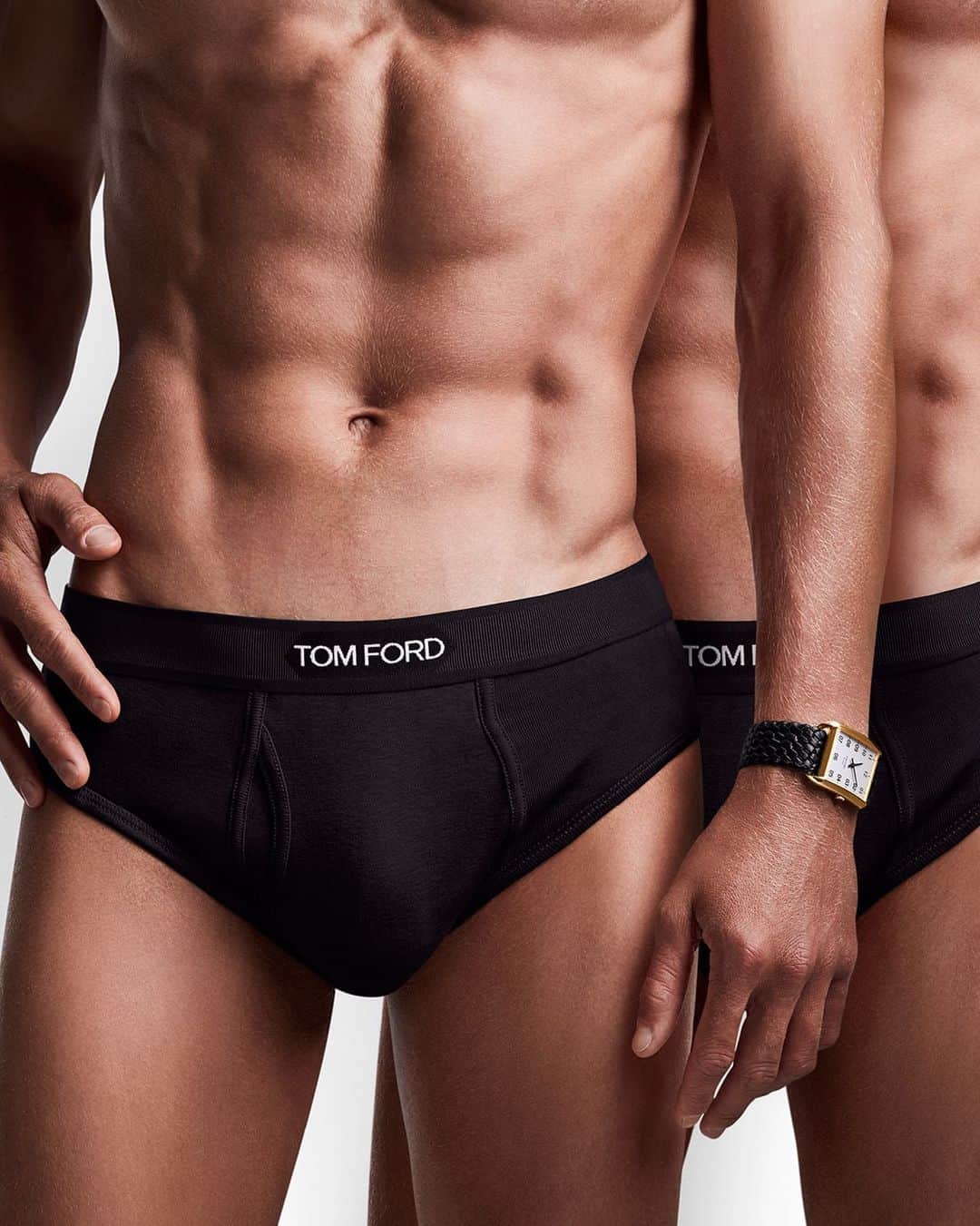 トムフォードさんのインスタグラム写真 - (トムフォードInstagram)「Keep it brief. Discover the TOM FORD Underwear Collection. #TOMFORD #TFUNDERWEAR」7月27日 22時29分 - tomford