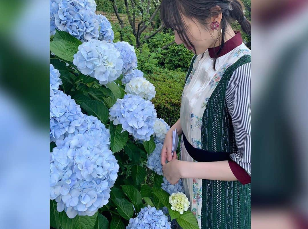 松井咲子さんのインスタグラム写真 - (松井咲子Instagram)「新連載はじまりました！  #dress #adelly #accessory #chouchoufleur #朝日デジタル #投資のお勉強」7月27日 22時53分 - sakiko___official