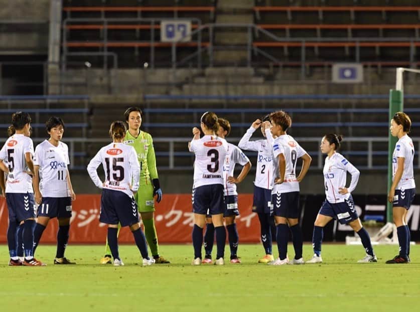 阪口萌乃のインスタグラム：「開幕2連勝！！ みな100ゴールすごい！！ おめでとう㊗️🎊 応援ありがとうございました！！  来週はホーム開幕戦！！ VSジェフレディース ぜひノエスタへ観に来てください！お待ちしています！！」