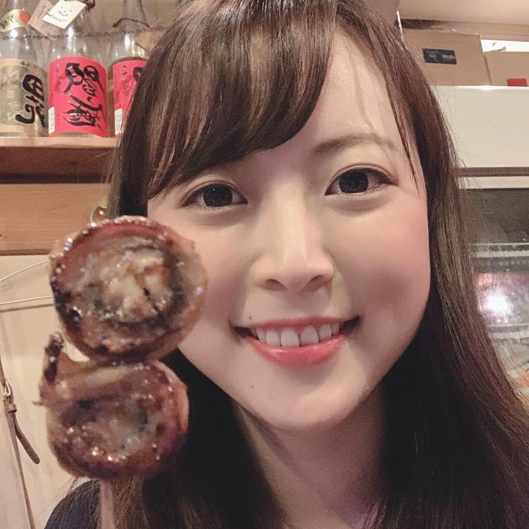 青木栄美子のインスタグラム：「。 富山市桜町の串揚げ屋 串の家さん。  お通しはカワハギの握りキモタップリ。 エビブタがウマー❤️  #串の家 #富山グルメ #とやまごはん #幸せ #女子アナ」
