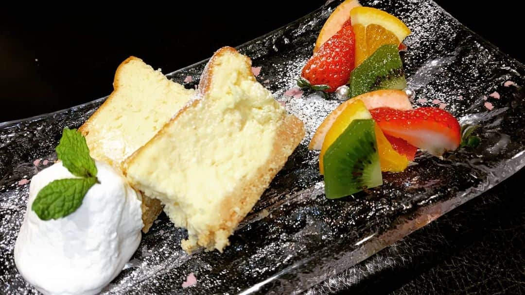 sdiningのグルメインスタ