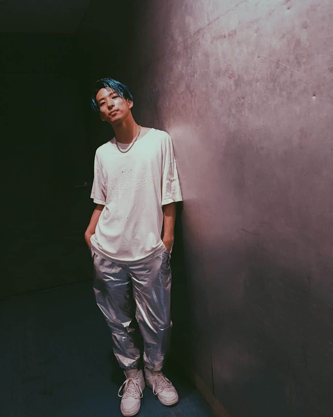 古幡亮（WATWING）のインスタグラム：「. 7/27 . . WATWING forWard SHOWCASE 無事閉幕致しました！ 今日という日は、最初で最後。 今日感じたことは、本当に、本当に 沢山の方々に支えられているんだなということです。 幸せなんだな自分。 てことです。 今日の気持ちは一生忘れたくないです。 いや、忘れないです。 . . 次のステージに、 1step forWard！ . . #WATWING #初ワンマン #forWard #forWardshowcase #本当にありがとうございました  #そしてお気に入りのTシャツ #nike#airjordan#airjordan1」
