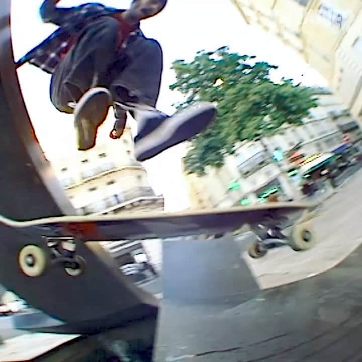 スラッシャーのインスタグラム：「⛲️ GIDDY ‘Rough Cut’ Part Deux now playing on all Thrasher channels 📡 🎬 @bataaard」
