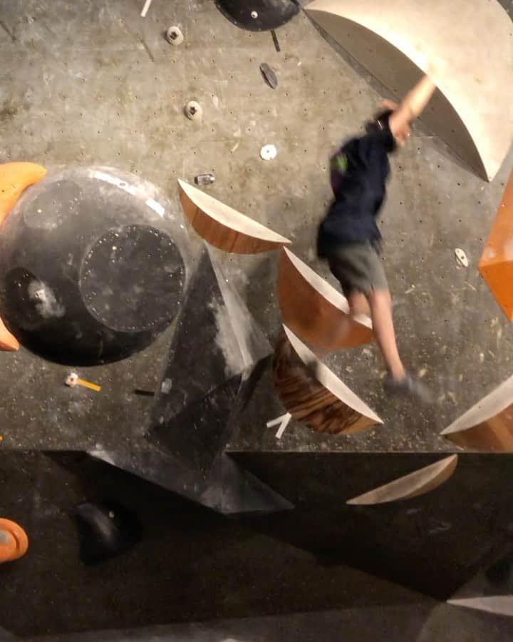 坂井絢音のグルメインスタ