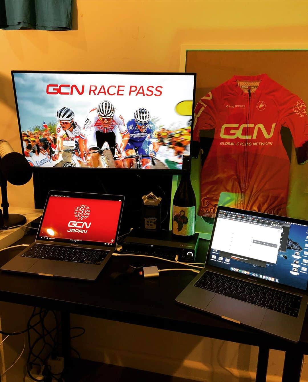 土井雪広のインスタグラム：「Are you ready???🏁  https://racetv.globalcyclingnetwork.com/  #gcnracepass #gcn #cycling #liveracing #eurosport #gcnjapan #castelli」