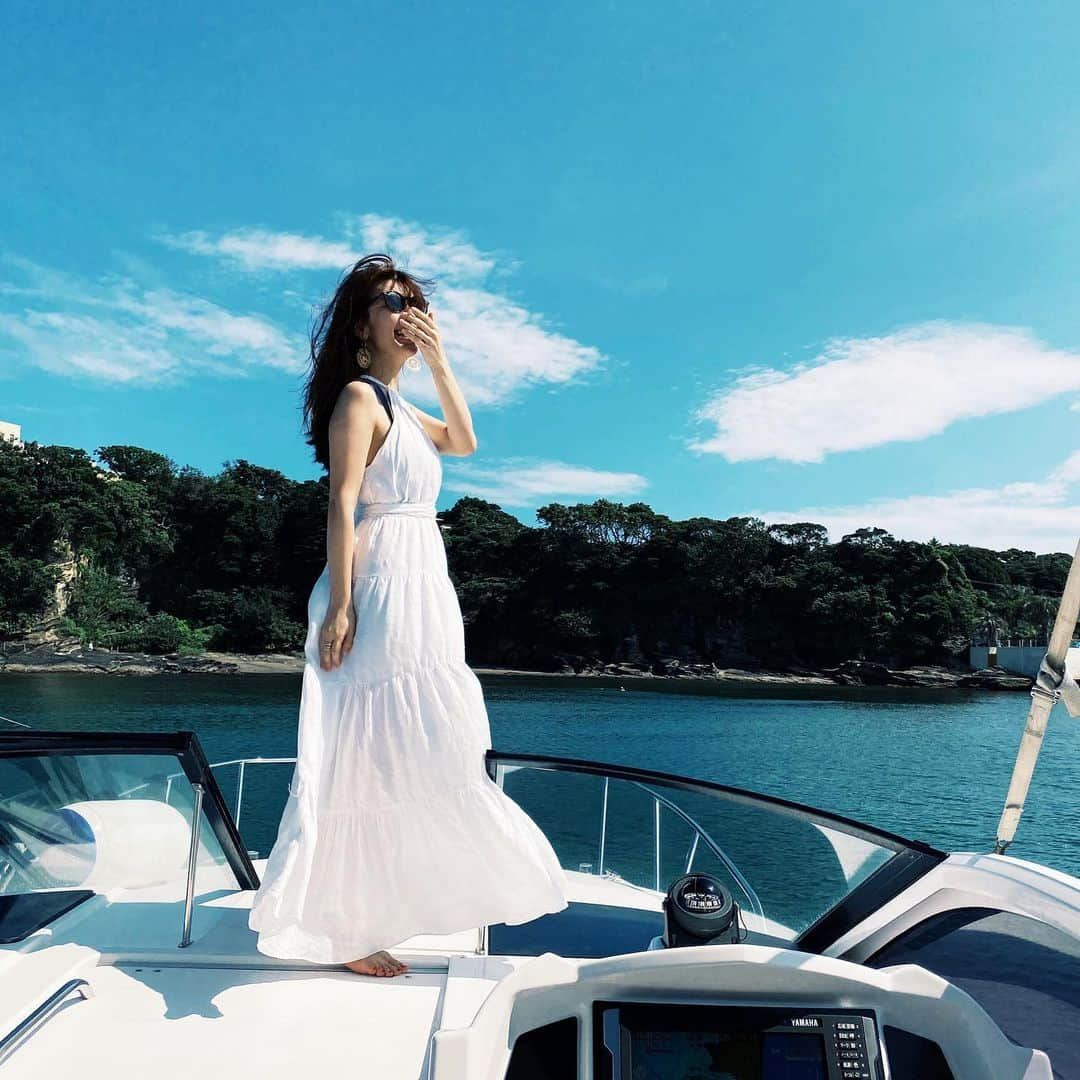 三浦マキさんのインスタグラム写真 - (三浦マキInstagram)「Cruise day. クルージング。ようやく夏らしい遊びができた☀️ * * * * #cruising #cruise #cruiseship #summer#summervibes」7月28日 12時30分 - makimiura__la