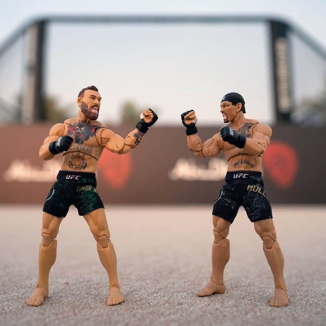 UFCさんのインスタグラム写真 - (UFCInstagram)「Make a rematch from the comfort of your own home 🛋 Pre-order your #UFCxJazwares collection today ➡️ [ LINK IN BIO ]」7月28日 4時10分 - ufc