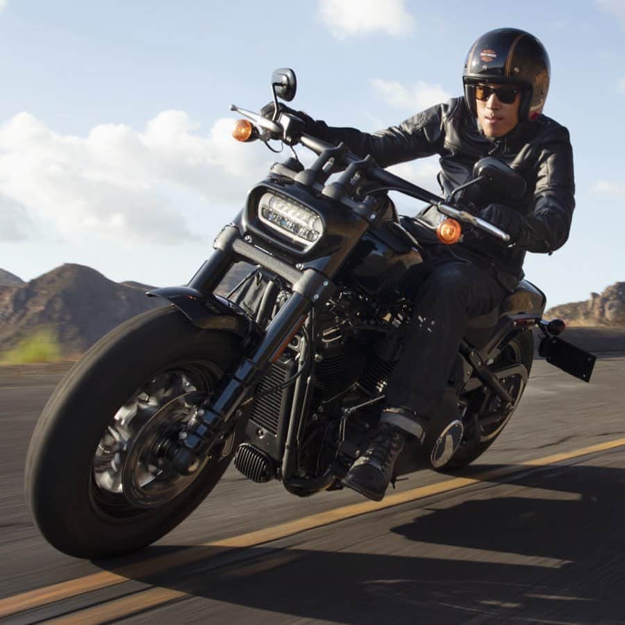 Harley-Davidson Japanさんのインスタグラム写真 - (Harley-Davidson JapanInstagram)「ここからがいいんだ。#ハーレー #harley #ハーレーダビッドソン #harleydavidson #バイク #bike #オートバイ #motorcycle #ファットボブ #fatbob #fxfbs #ソフテイル #softail #ミルウォーキーエイト #milwaukeeeight #ライド #ride #衝動 #pulse #2020 #自由 #freedom」7月28日 4時25分 - harleydavidsonjapan