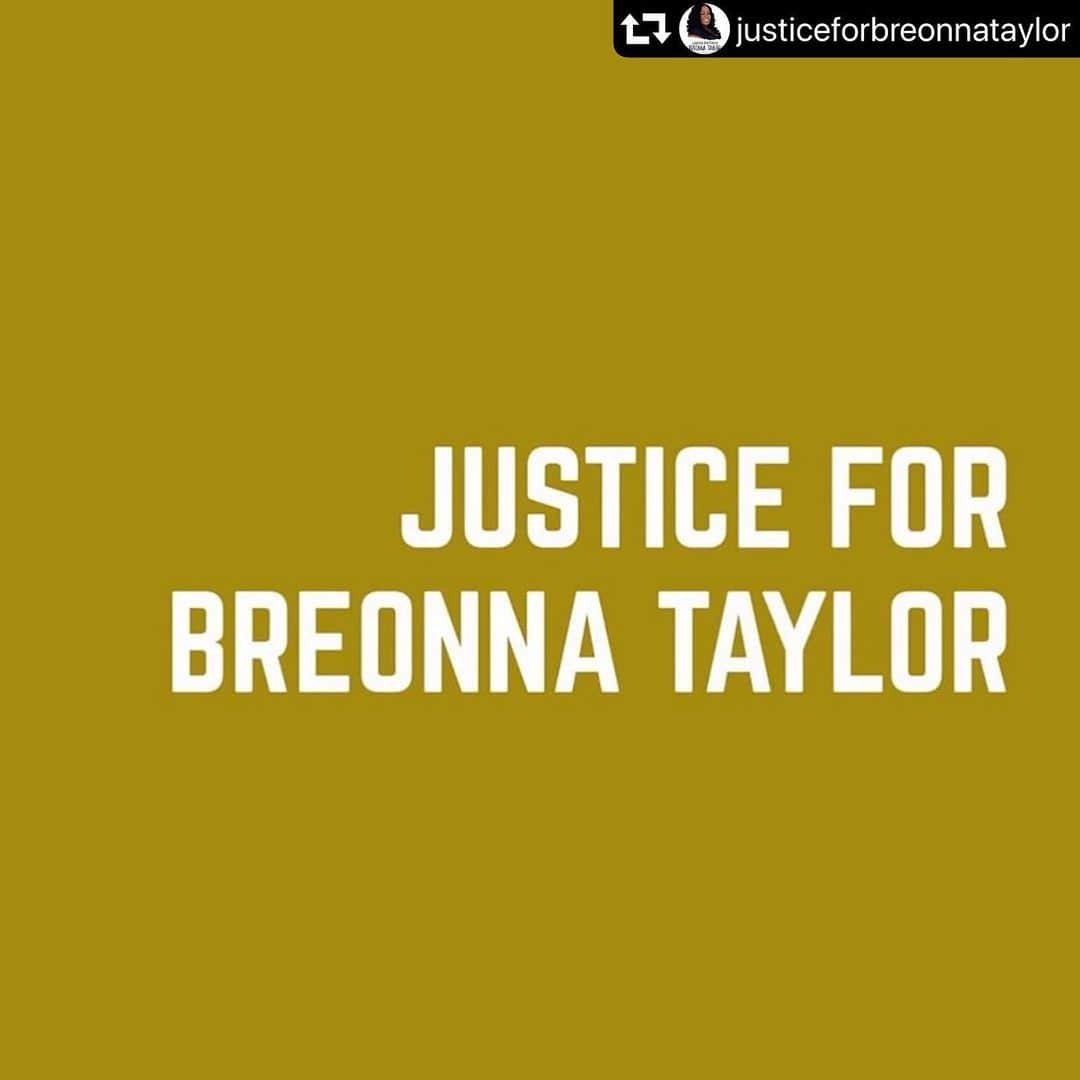 マイケル・ドイルのインスタグラム：「Keep making noise. Link in bio  #repost @justiceforbreonnataylor ・・・ Say Her Name Breonna Taylor  #justice #justiceforbreonnataylor #blacklivesmatter #justiceforahmaud #justiceforahmaudarbery #sayhername #justiceforgeorgefloyd #newyork #newyorkcity #sandiego #sanfrancisco #seattle #chicago #losangeles #boston #washingtondc #philadelphia #austin #houston #dallas #detroit #sanantonio #portland #neworleans #miami #stlouis #memphis #atlanta #nashville」