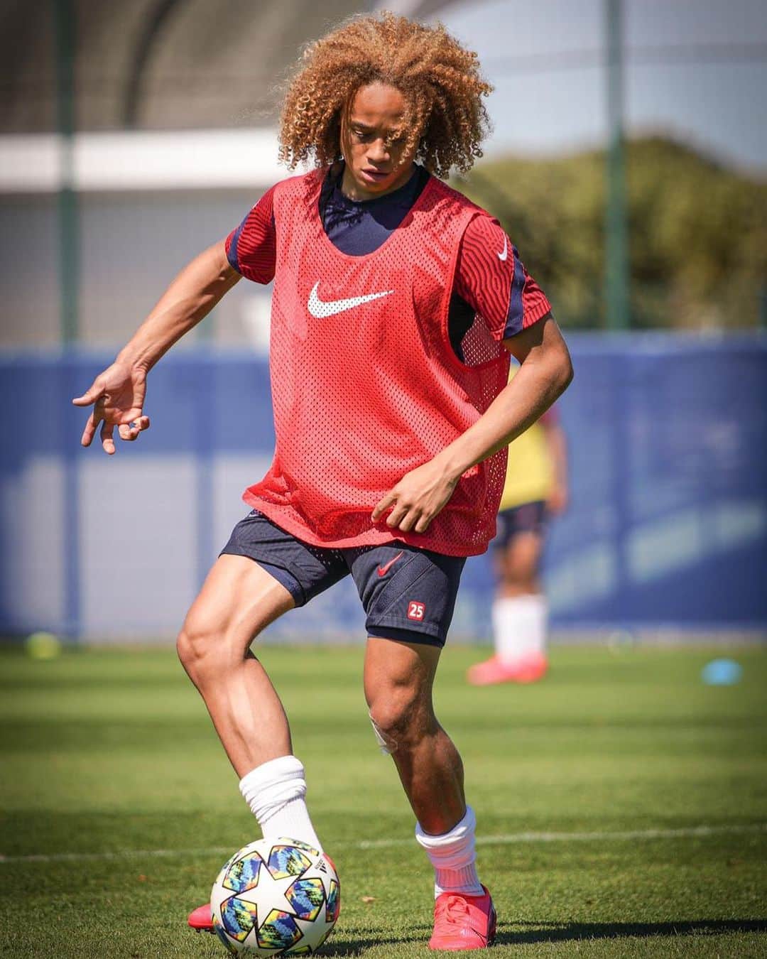 シャビ シモンズさんのインスタグラム写真 シャビ シモンズinstagram Loading Training Train Keeppushing Footballdreams Everydayisdayone Futbol Sport Team Football Soccer Love Player Lovethisgame Attitude