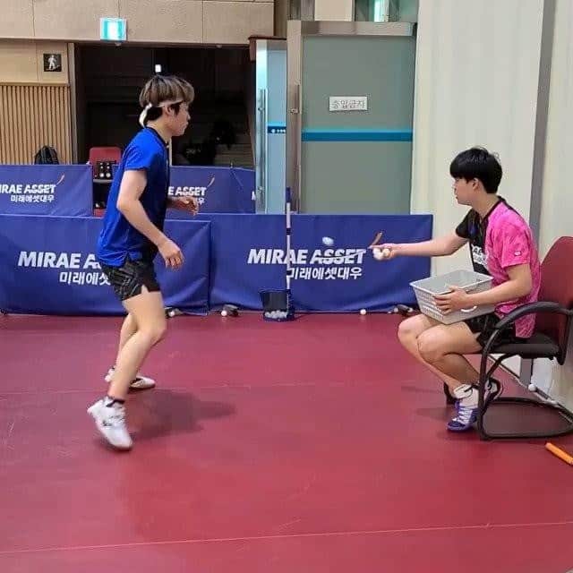 のインスタグラム：「💪🏼🇰🇷Jang Woojin #Footwork #TableTennis #TrainLikeAPro [ @kimtaeksoo0509 ]」