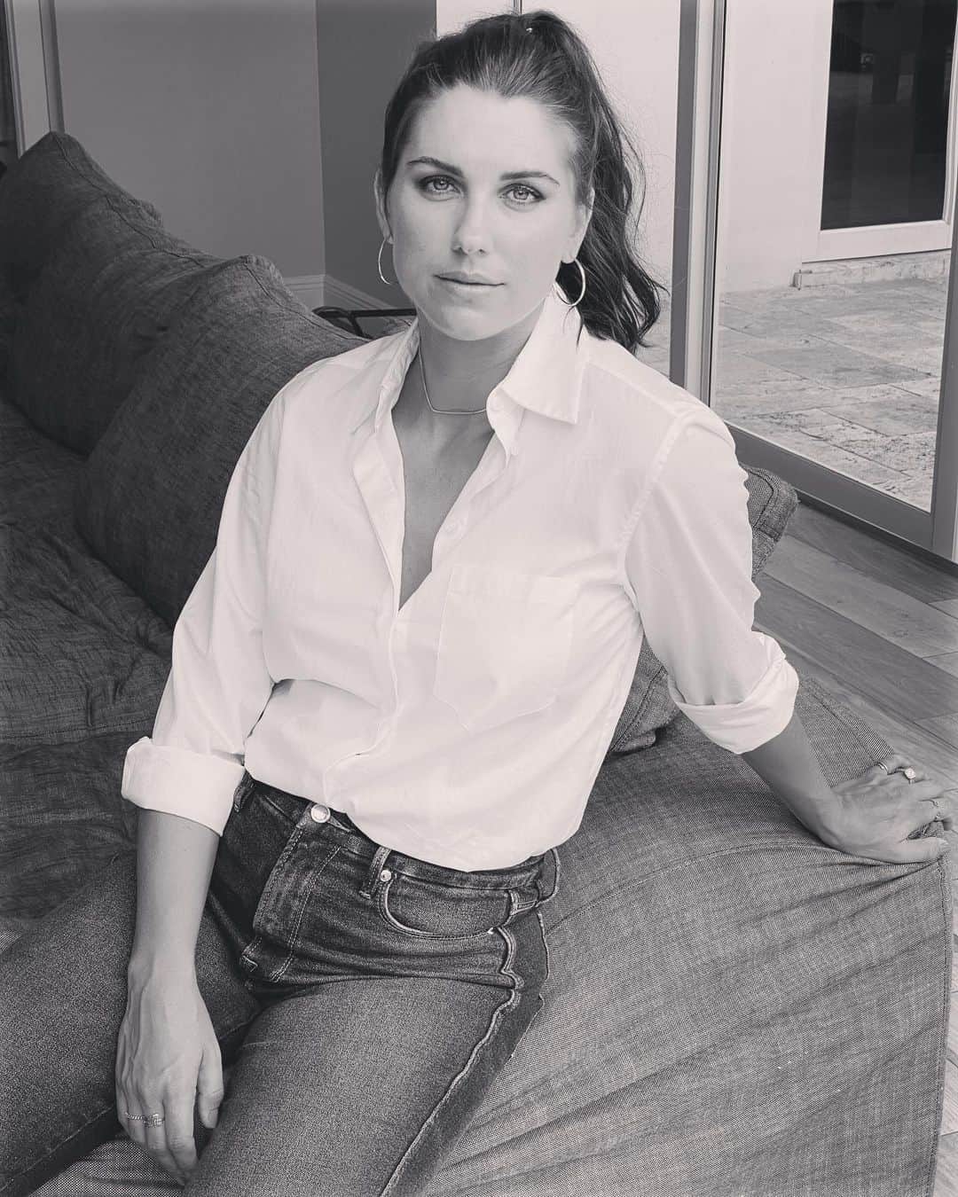 アレックス・モーガンのインスタグラム：「Challenge accepted @kellybushnovak. So fortunate to be surrounded by so many strong, unapologetic, and bold women every single day. #womensupportingwomen」