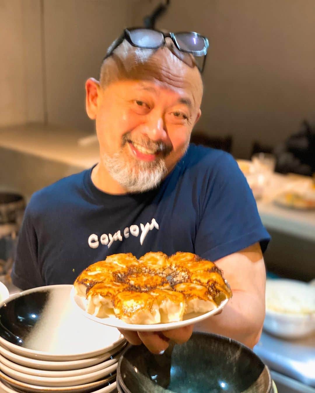 秋山具義さんのインスタグラム写真 - (秋山具義Instagram)「『coyacoya』会、楽しかった〜！！！﻿ 食べたことない料理もいろいろ出て、美味しかった〜！！！﻿ ﻿ 『coyacoya』はしばらく夏休みとのことです〜﻿ ﻿ #coyacoya #具義中華2020 #具義餃子2020」7月28日 6時45分 - gugitter