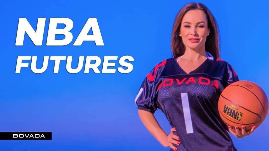 リサ・アンさんのインスタグラム写真 - (リサ・アンInstagram)「NBA tips off Thursday Night 🏀 It’s all about NBA Futures @bovada  #NBA #Futures #Bovada」7月28日 6時45分 - thereallisaann