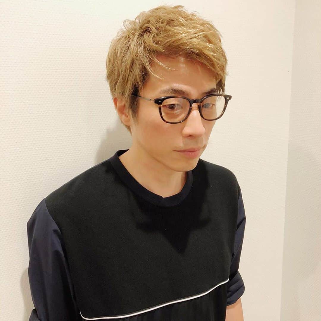 田村淳のインスタグラム：「新しいメガネ作りました！ atsushimegane」