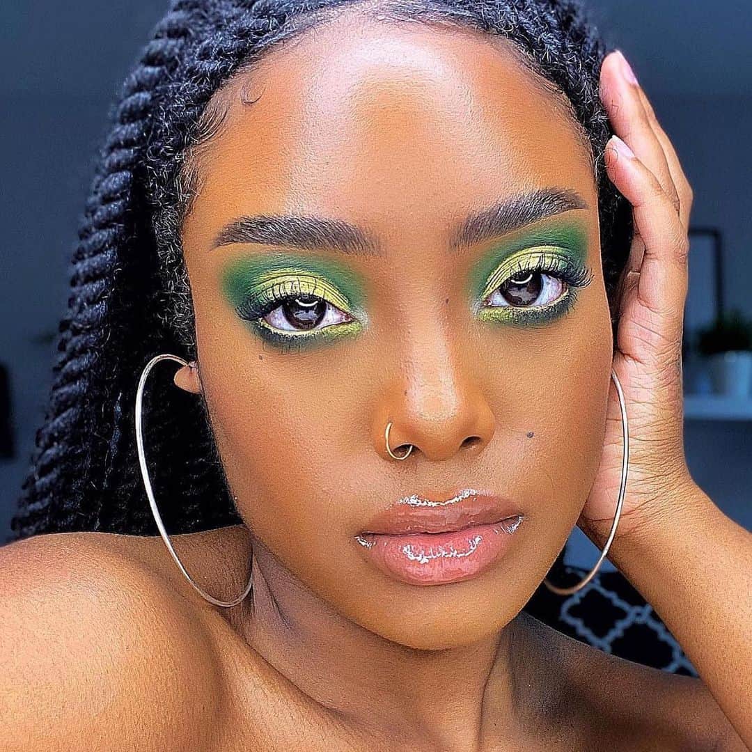 e.l.f.さんのインスタグラム写真 - (e.l.f.Instagram)「@ohitsbreee shows off her flawless complexion using our 16HR Camo Concealer in Deep Chestnut 😍✨ Tap to shop the full-coverage, 16-hour wear concealer in your shade for $6! #eyeslipsface #elfingamazing #elfcosmetics #crueltyfree #vegan」7月28日 9時37分 - elfcosmetics