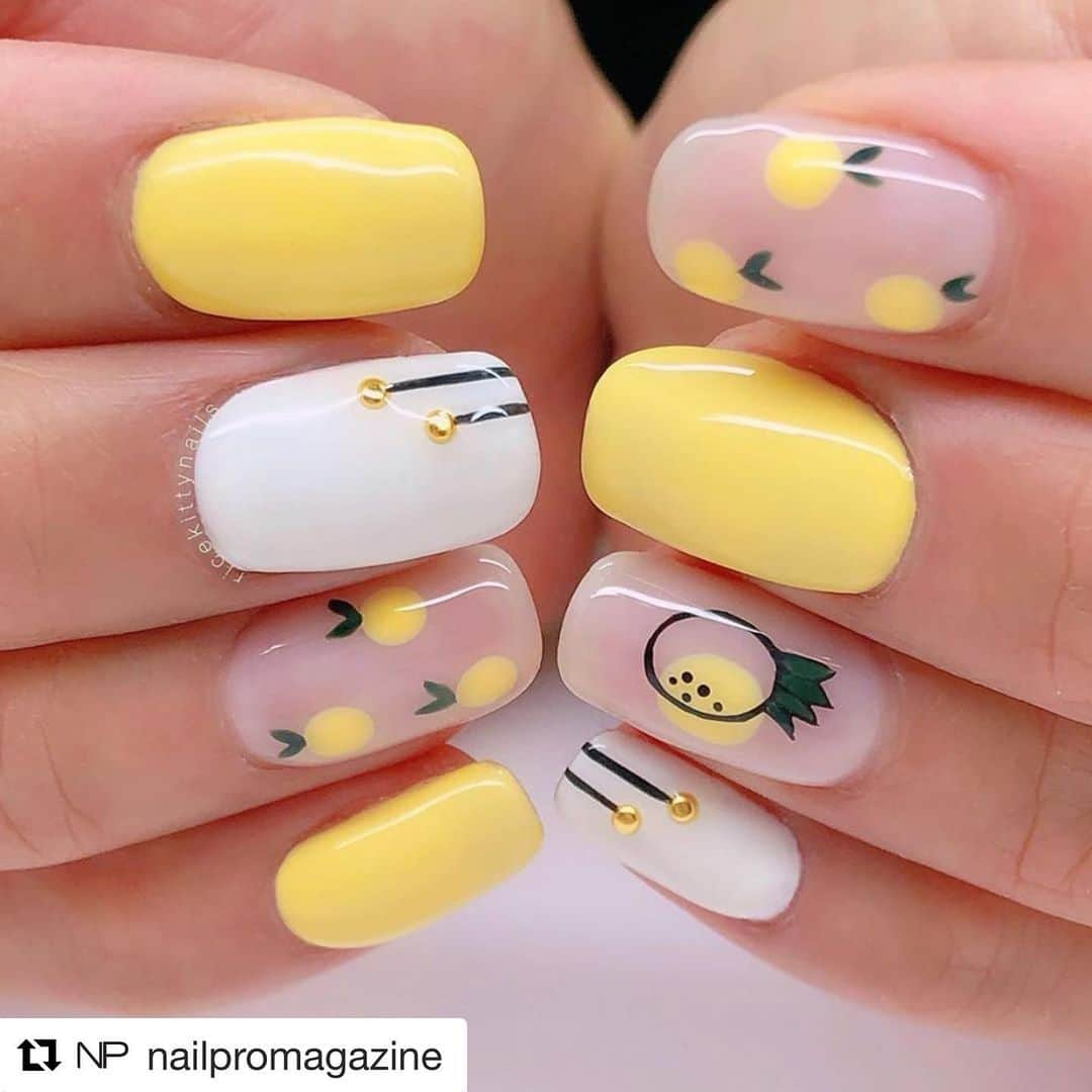 Nail Designsさんのインスタグラム写真 - (Nail DesignsInstagram)「#Repost @nailpromagazine  ・・・ If you were a fruit, you’d be a fineapple 🍍 @ricekittynails #NAILPRO _________ ✌️️TAG YOUR FRIENDS!👇 _________ 💅🏻Nail Design by @ricekittynails _________ 💁‍♀️Hand Model: @lovejuliethai 💞 _________ 🍋Lemon Sorbet from @leminimacaron 🤍Perfect White from @daily_charme ❄️Snow Bare from @bioseaweedgel _________ 💖Nail inspo is from a photo shown by the client. Please tag the original artist. _________ #ricekittynails #nailitdaily #kawaiinails #pineapplenails #yellownails #naturalnails #apresgelx #nails #nailart #cutenails #summernails #fruitynails」7月28日 10時45分 - nailartfeature