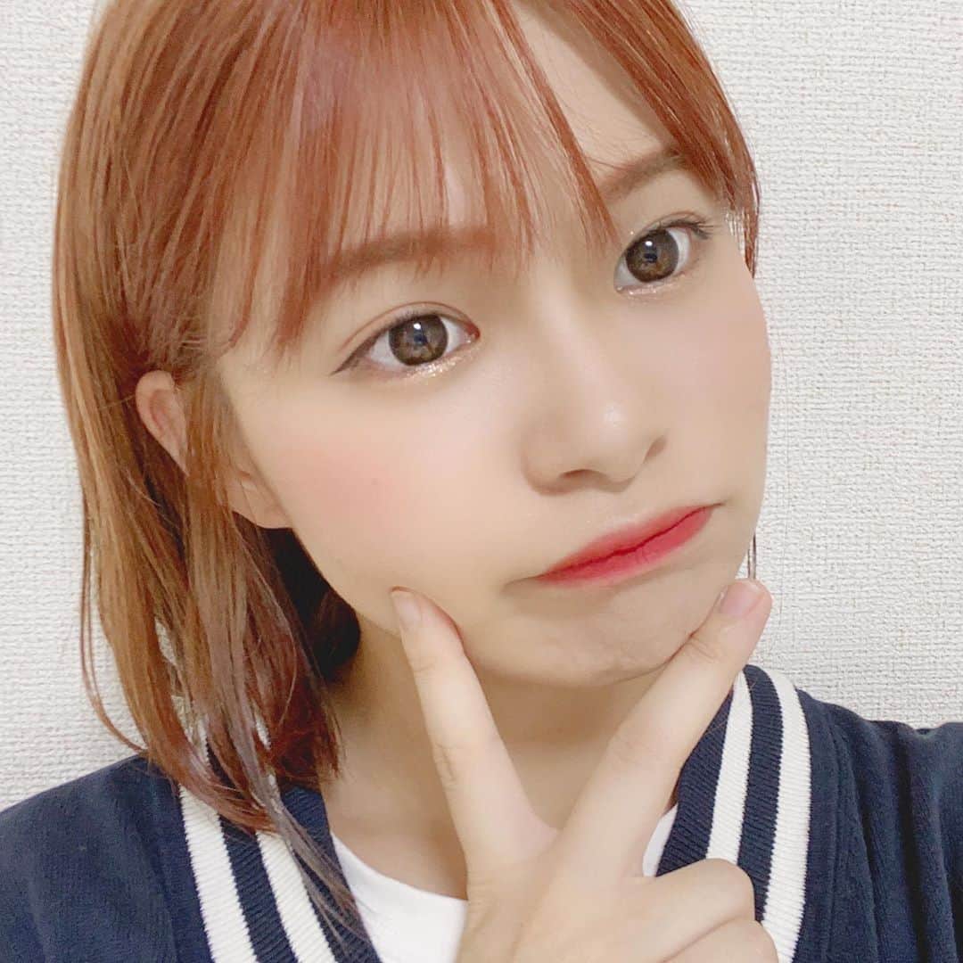 のインスタグラム：「昨日のメイク☺︎ . 髪の毛はまたピンクに染めました😂 . #メイク  #makeup #ピンクヘアー」