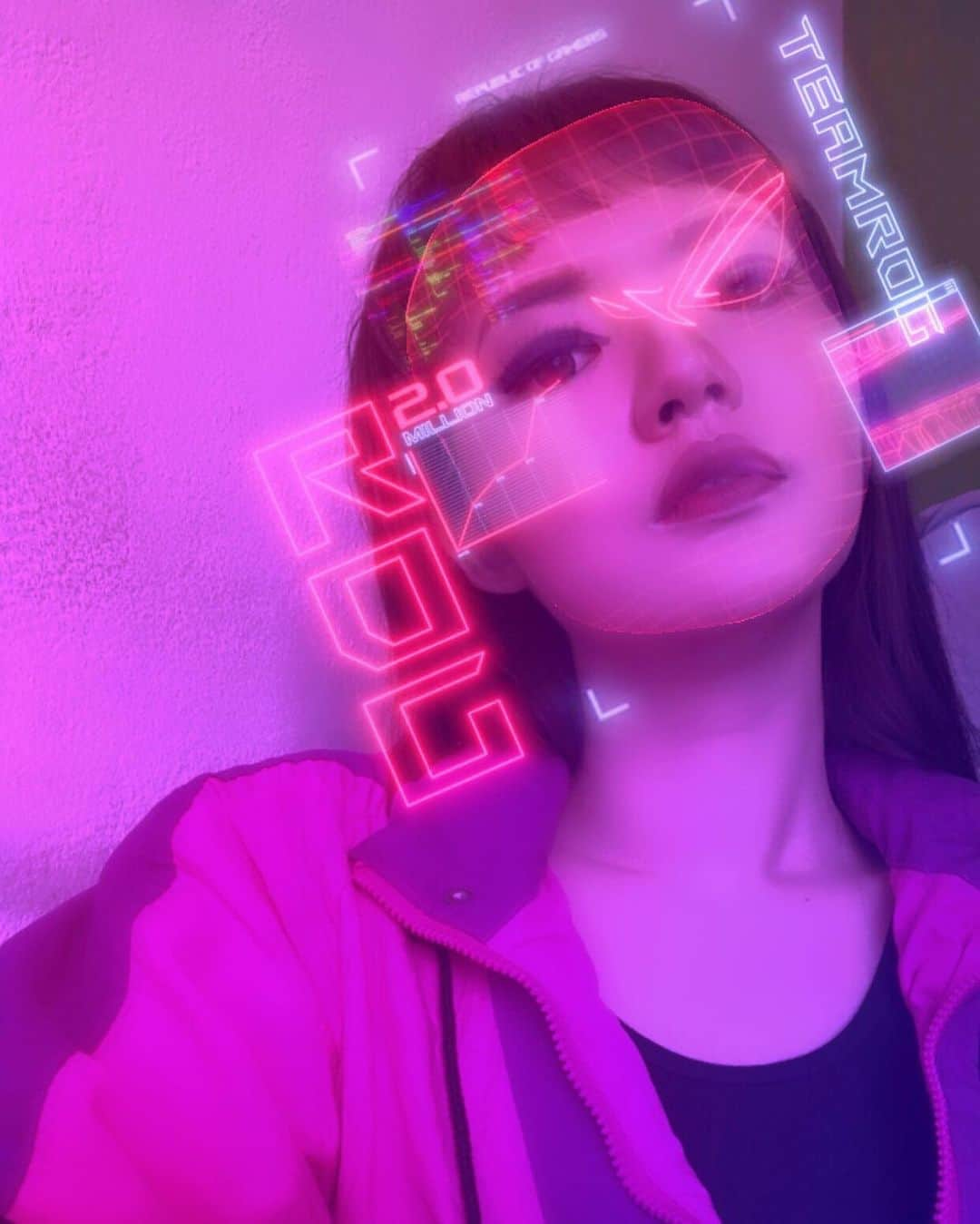 YingTzeさんのインスタグラム写真 - (YingTzeInstagram)「#TeamROG ✨ Cyberpunk YingTze ! _ Now Asus ROG has face filters that you can try to snap cool selfies / videos like these !  Check out the face filters and Mention @asusrog sticker and the #TeamROG hashtag sticker on your IG story to stand a chance to win some ROG Prize Boxes ! ❤️ _ @asusrogmalaysia  #blessed #ROGMYKOL #asusrog #asusgaming #republicofgamers #gamergirls #gamermalaysia」7月28日 11時06分 - yingtze