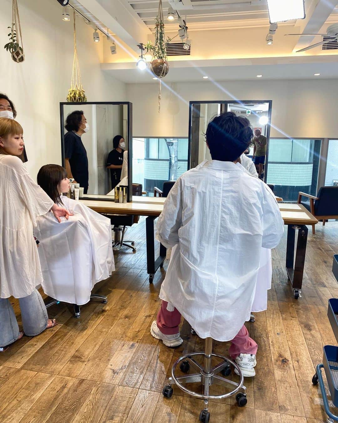 片山良平のインスタグラム：「TVCMの撮影でした✂︎✂︎✂︎  #tv #cm #loness #お楽しみに😚」