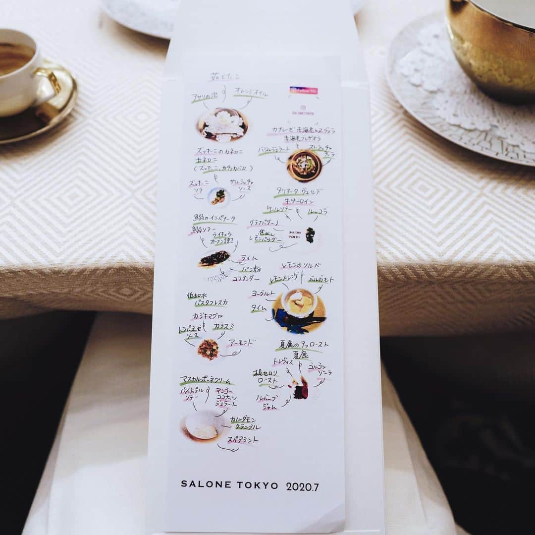 市川渚さんのインスタグラム写真 - (市川渚Instagram)「Birthday dinner at #SaloneTokyo 🍽﻿ ﻿ ﻿ ﻿ 今年のバースデーディナーは日比谷のミッドタウンにあるSALONE TOKYOさんにて。ひさびさに頂いた奇をてらわないオーソドックスなイタリアン。2人のシェフがイタリア修行時代に学んだイタリア各地のお味をひとつのコースで巡る、まるでイタリア旅へ来たかのような感覚に🇮🇹どのお皿もどっしりと芯のあるイタリアンでありながら、創意工夫がされていて、しみじみとおいしさに浸れました。旅に出れないこんな時期だからこそ、美味しいお料理を通して旅気分を味わうのもありだなあ、なんて。﻿ ﻿ 大好物のうにもたくさん盛り込んでくださって、感動しきり。ご馳走さまでした🥂﻿ @keitap 毎年ありがとうございます🔥 ﻿ #20200726#birthdaydinner#salonetokyo﻿」7月28日 20時51分 - nagiko