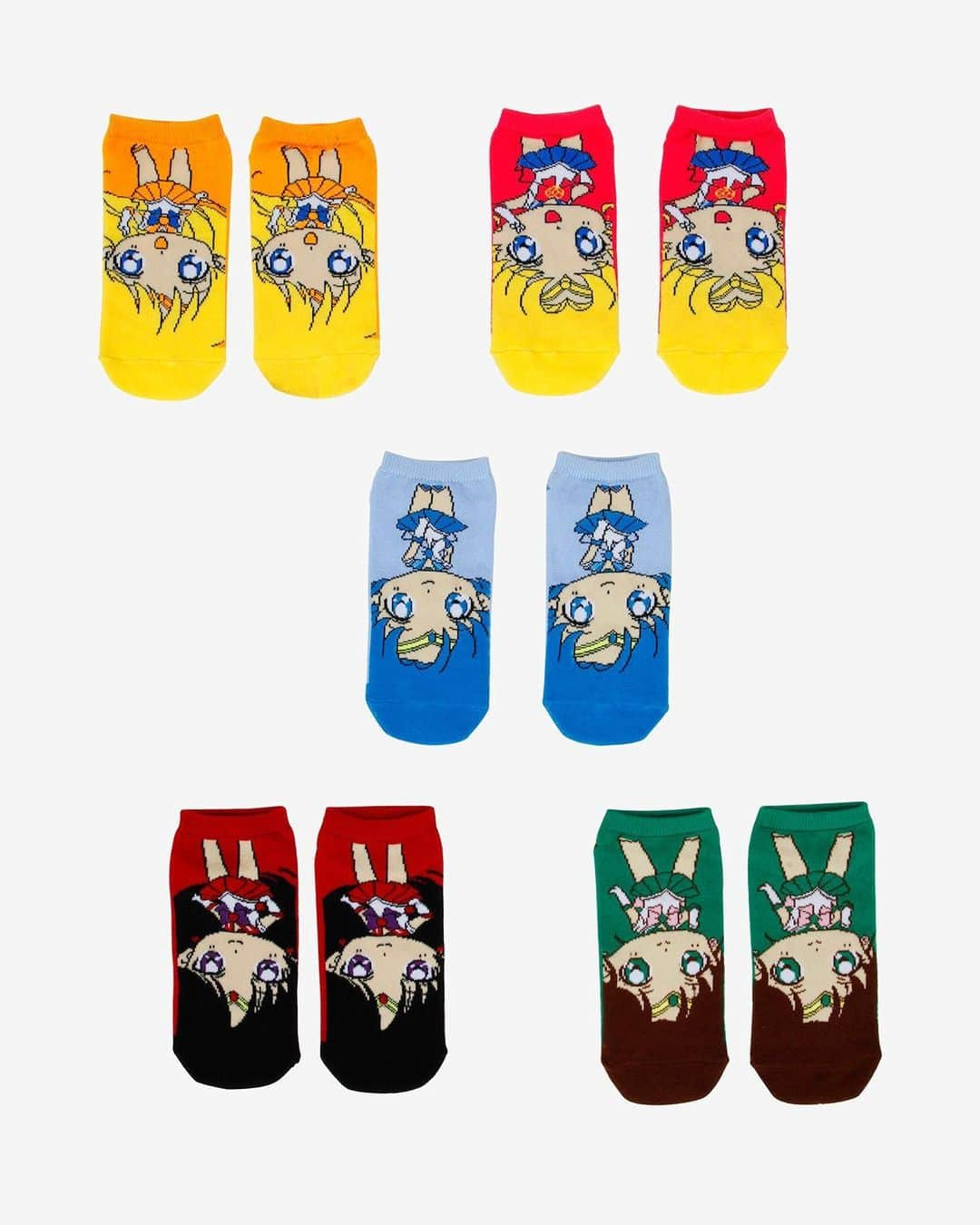 Sailor Moonさんのインスタグラム写真 - (Sailor MoonInstagram)「✨🌙 Ahhh love these Sailor Moon socks from @boxlunchgifts!!! 🌙✨   #sailormoon #セーラームーン　#socks」7月28日 21時48分 - sailormoon_sc