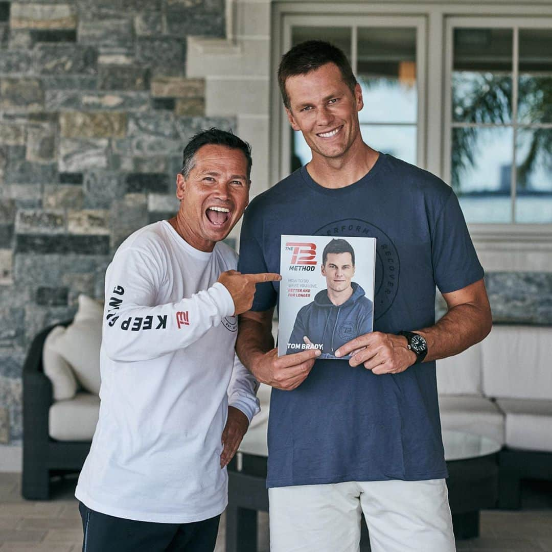 トム・ブレイディさんのインスタグラム写真 - (トム・ブレイディInstagram)「It has been 3 years since @tb12sports released The TB12 Method. Since then, it’s been so gratifying for @ag_tb12 and me to see the positive effect our book has had on so many people across the world. The TB12 Method is a reflection of Alex’s and my work together, and a labor of love that started back in 2004 when @williemcginest introduced us. Back then, as a 27-year-old athlete, I was in pain every day. There seemed to be no solutions for the physical challenges my sport presented. My elbow hurt, my shoulder got fatigued and I always seemed to be dealing with injury issues. When Alex and I began implementing a different routine--which is included in the methods outlined in the 2nd edition of The TB12 Method--my life changed profoundly for the better. Today, as a soon-to-be 43-year-old athlete, I deal with less chronic pain than I did 16 years ago. 😀💪🏼   In The TB12 Method, Alex and I outline how you can achieve the same results I did. Yes, it takes dedication and discipline, but so do so many other important things in your life. If you neglect the health of your body at some point, your body will fail you.   My goal has always been to play until I am 45 years old. So many people have told me, “You’re crazy,” or “That’s impossible in a contact sport,” but I’ve made the daily choices to prioritize that goal--and the daily work Alex and I do together is critical to making it happen.   It is my dream someday to have the whole world employ the methods outlined in The TB12 Method in their training regimen. To incorporate pliability treatments into their day-to-day lives so their bodies can be free of pain and better able to enjoy all aspects of life! In the book, we go into detail about pliability treatments, workout routines, hydration, nutrition, supplements and mental mindset. I hope you benefit from it as much as I have.   I am continually humbled by the support of so many people who believe in @tb12sports, not least by our body coaches who work to improve the lives of our clients. Mostly I am proud to be able to teach my own children that inspiration through action can truly change the world and create a better future for all! Let’s Gooo!!!」7月28日 22時04分 - tombrady