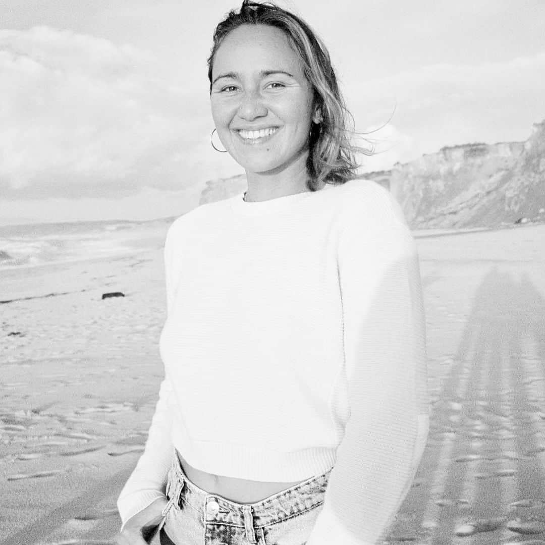 カリッサ・ムーアのインスタグラム：「#challengeaccepted thanks for the love @courtneyconlogue @baileyrebeccaroberts ... your messages warmed me from the inside out and put a huge smile on my face❤️ Grateful for so many incredible, thoughtful, kind, generous, strong women in my life. #TakeTheTime to tell the people you love, you love them and why. It doesn’t take much to make a huge difference in someone’s life💛」