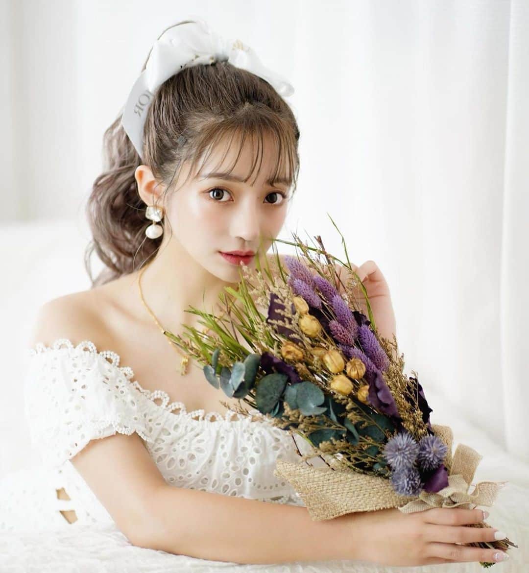 ERENAのインスタグラム：「💐🎀」
