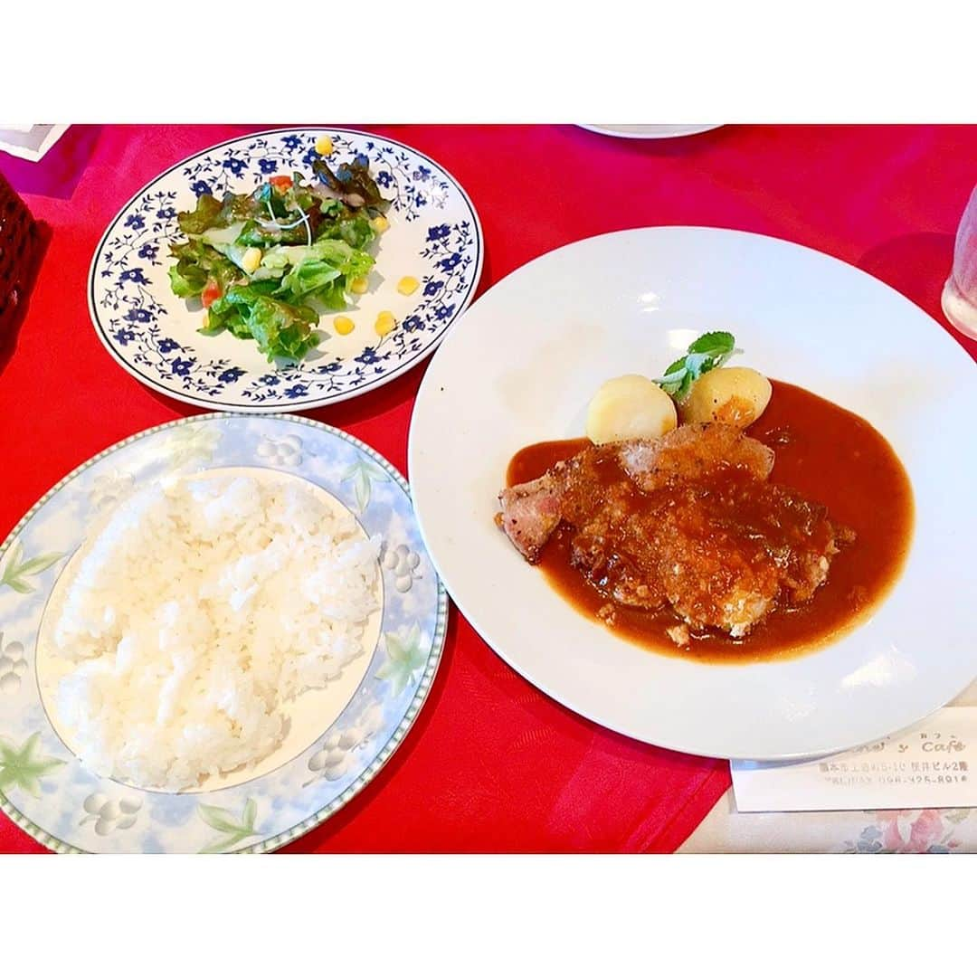 林田雪菜さんのインスタグラム写真 - (林田雪菜Instagram)「昔から好きなお店♡ 上通りにある「ＢＯＵＣＨＥ’Ｓ Ｃａｆｅ」 以前久々にランチしたら安定の美味しさでした☻ 美味しいご飯食べに行きたいな〜 またしばらくは自粛かな〜😭 過去の写真見て 行った気分を味わう…  #熊本 #熊本ランチ #上通り #bouchescafe #ブーシーズカフェ #女子会 #お店の場所は位置情報つけてます」7月28日 15時13分 - hayashidayukina