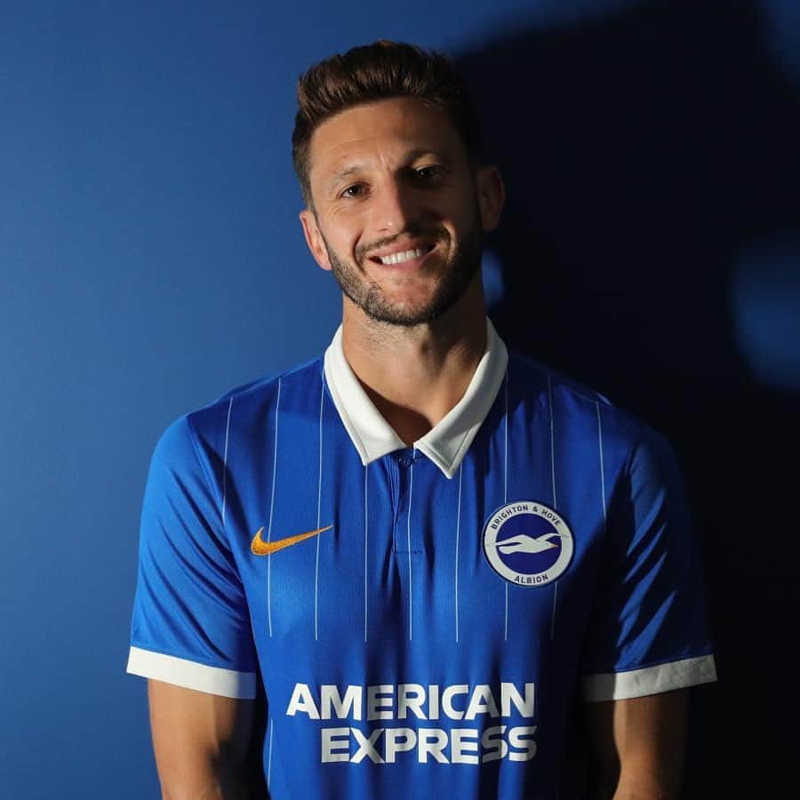 アダム・ララーナのインスタグラム：「😁🔵⚪️ #BHAFC #14」