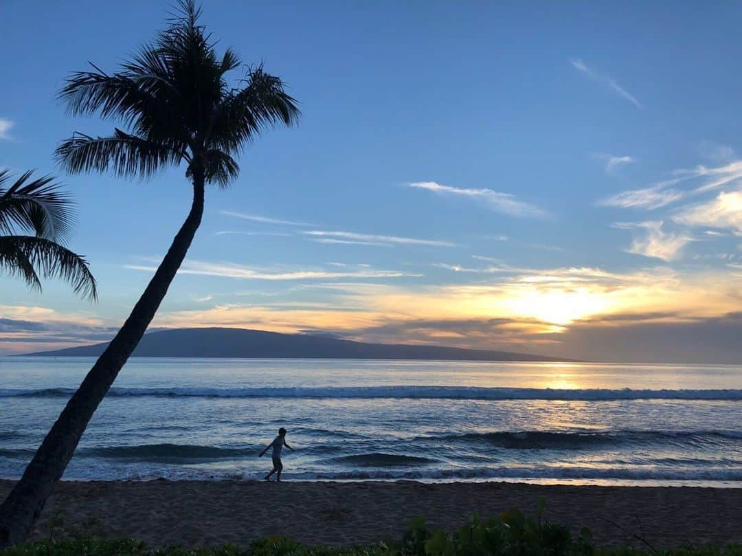 神奈月さんのインスタグラム写真 - (神奈月Instagram)「今日もハワイの写真で🌴 行ったつもりになろ〜ぅ😅 マウイ島は乗り換えが必要だけど✈️ 行ってみたら速攻好きになった❣️ 海が近く感じる🌊 カパルアゴルフ・プランテーションコース⛳️ 最高👏  #神奈月 #ハワイ #hawaii #マウイ島 #Maui #vacation #beach #カパルアゴルフ #プランテーシンコース #PGAツアー #SBSチャンピオンシップ」7月28日 16時30分 - kannazuki.official