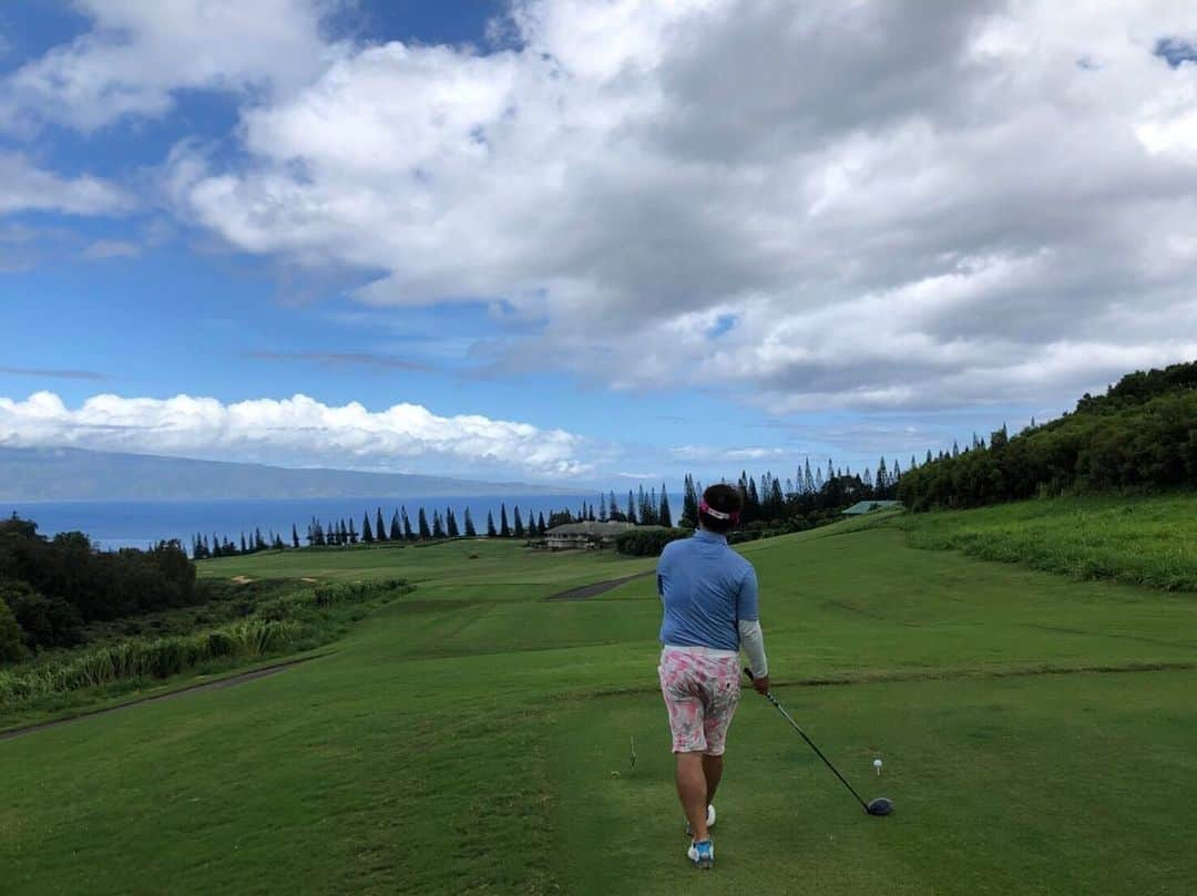 神奈月さんのインスタグラム写真 - (神奈月Instagram)「今日もハワイの写真で🌴 行ったつもりになろ〜ぅ😅 マウイ島は乗り換えが必要だけど✈️ 行ってみたら速攻好きになった❣️ 海が近く感じる🌊 カパルアゴルフ・プランテーションコース⛳️ 最高👏  #神奈月 #ハワイ #hawaii #マウイ島 #Maui #vacation #beach #カパルアゴルフ #プランテーシンコース #PGAツアー #SBSチャンピオンシップ」7月28日 16時30分 - kannazuki.official