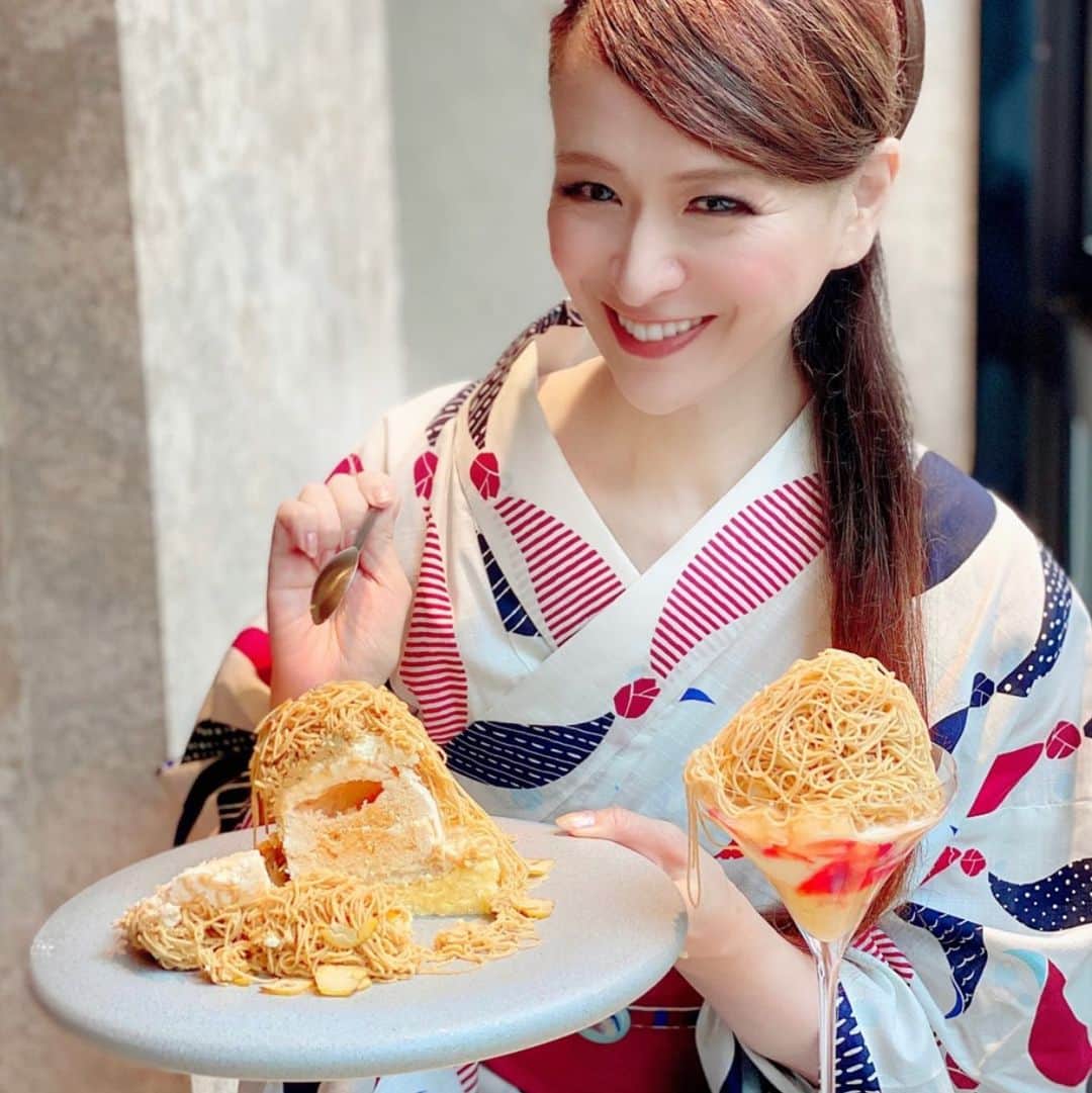 里井真由美のグルメインスタ