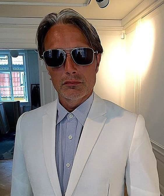 マッツ・ミケルセンさんのインスタグラム写真 - (マッツ・ミケルセンInstagram)「#TuesdayMood: 😎  #MadsSummer 🌞」7月28日 17時19分 - theofficialmads