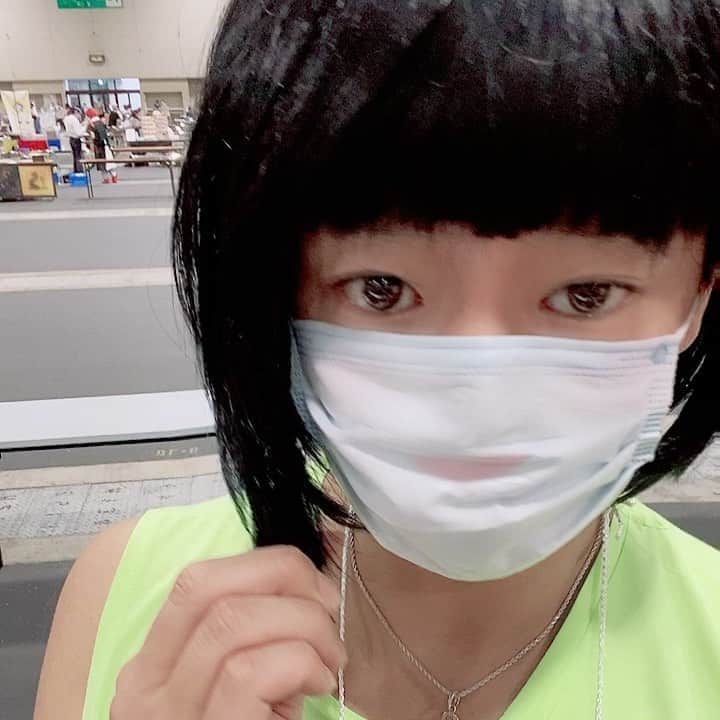 のインスタグラム：「黒髪どうかしら #黒髪#人毛カツラ#楽しんご」