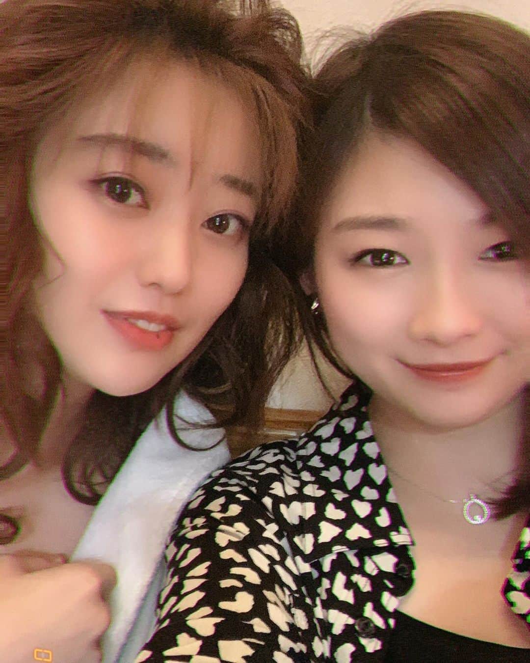 冨手麻妙さんのインスタグラム写真 - (冨手麻妙Instagram)「😂😂😂😂😂😂😂😂😂  #全裸監督 #thenakeddirector #ネトフリ #netflix #netflixseries #netflixoriginal #伊藤沙莉 #snowすごい」7月28日 17時43分 - amitomite